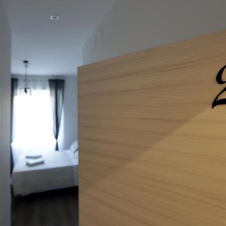 Angio Holiday Rooms 那不勒斯 外观 照片