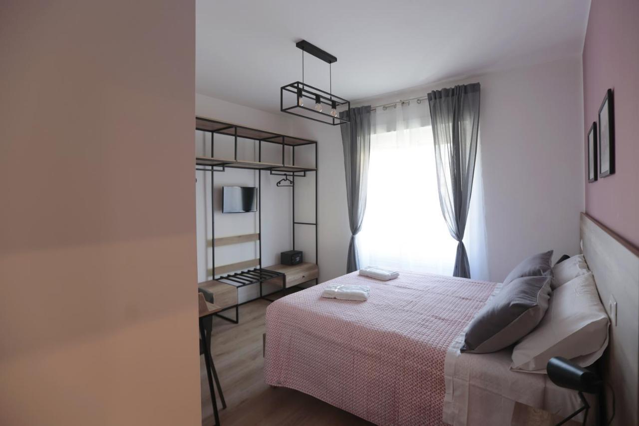 Angio Holiday Rooms 那不勒斯 外观 照片