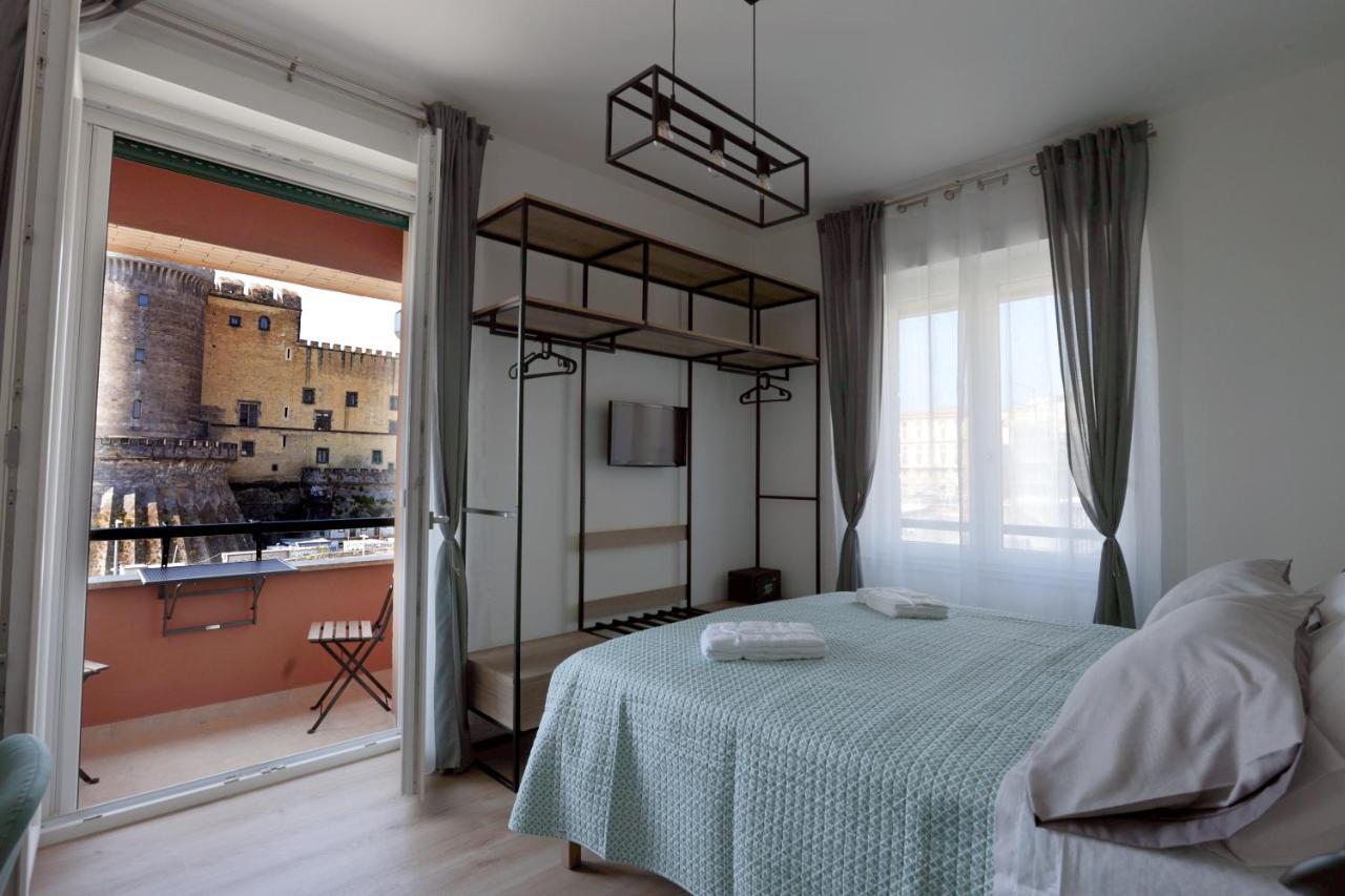 Angio Holiday Rooms 那不勒斯 外观 照片