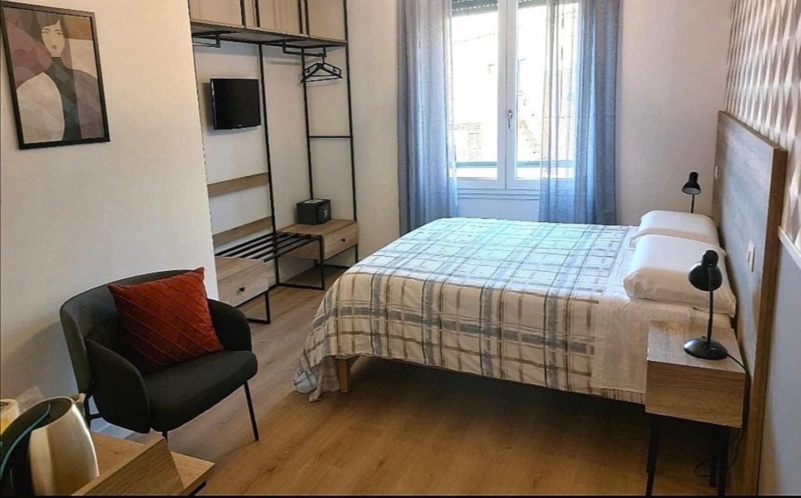 Angio Holiday Rooms 那不勒斯 外观 照片