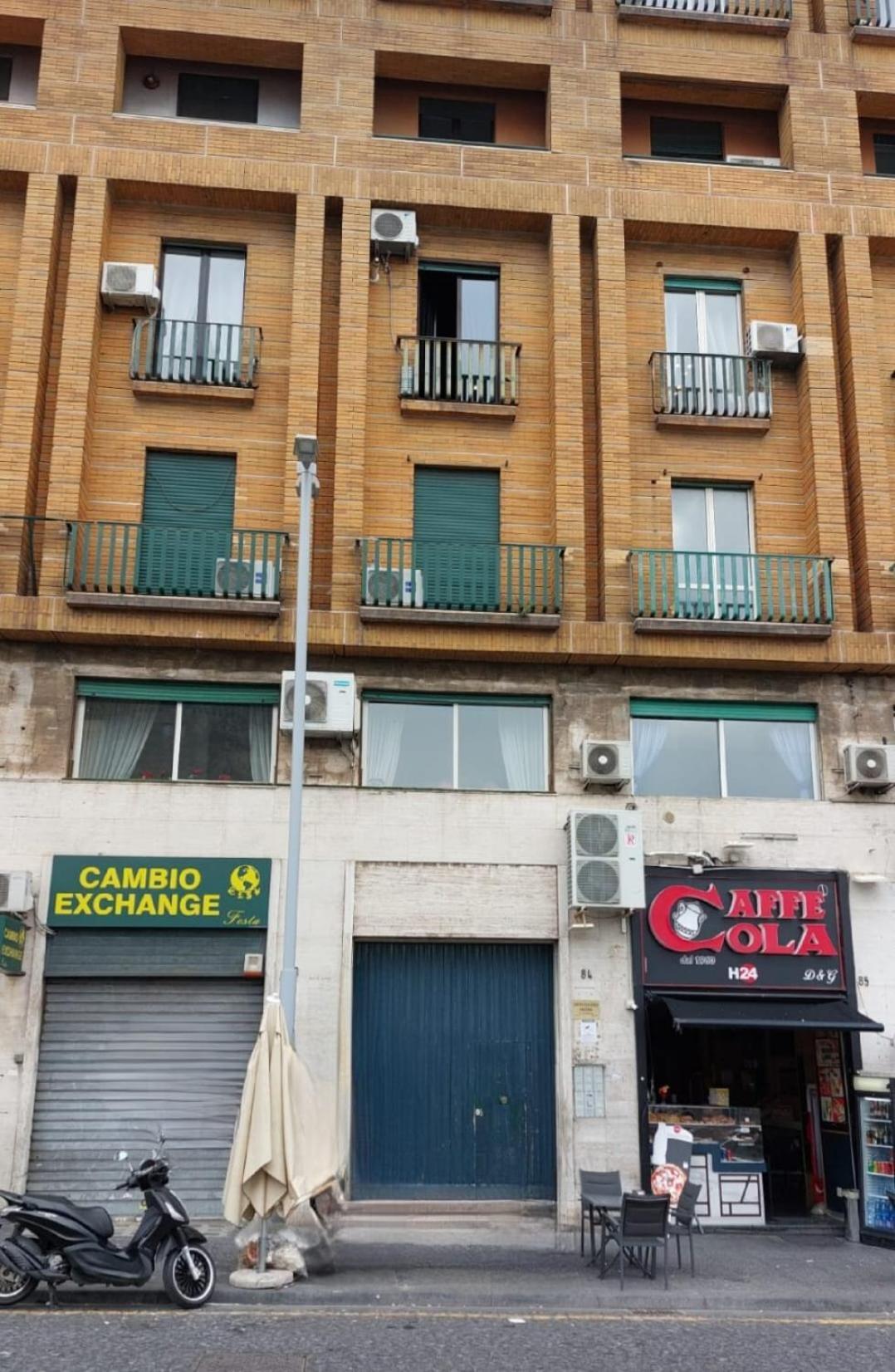 Angio Holiday Rooms 那不勒斯 外观 照片